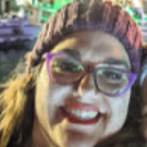 Meet your Posher, Desiree